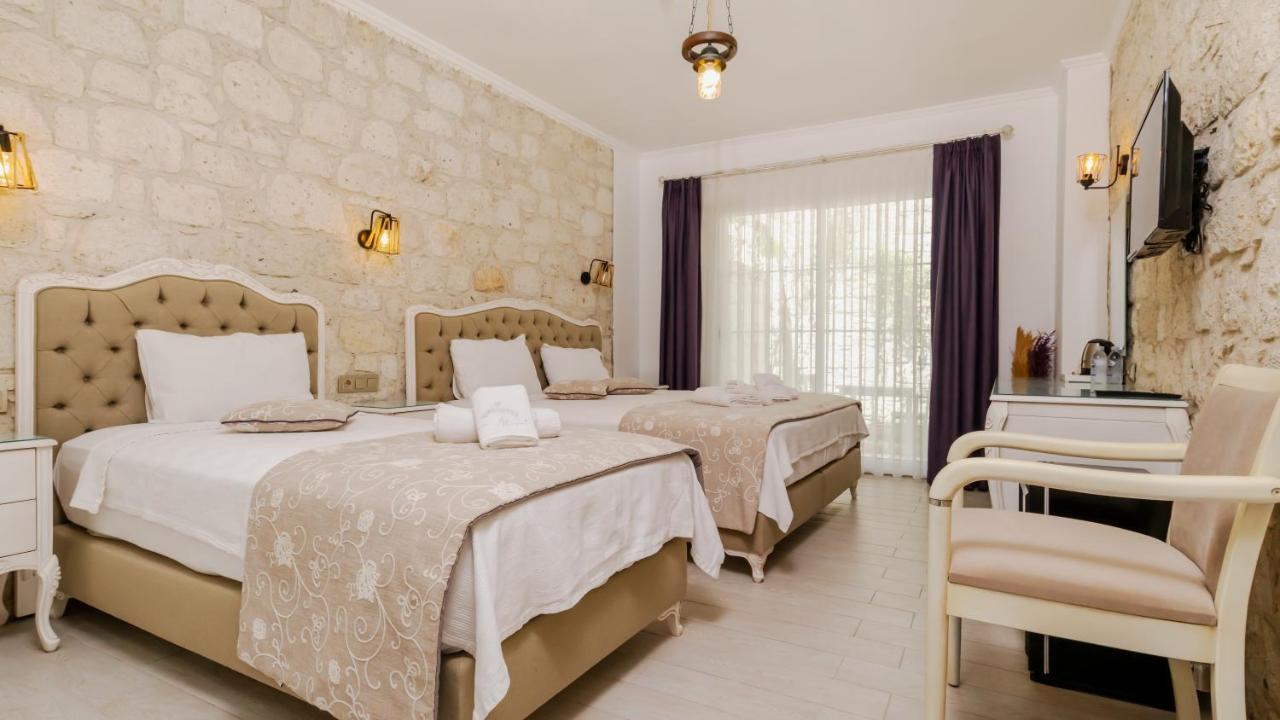 Avlu Alacati Boutique Hotel Exterior photo