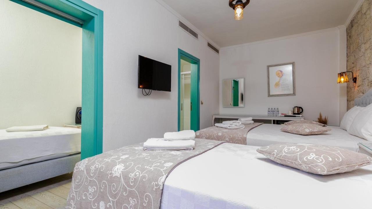 Avlu Alacati Boutique Hotel Exterior photo